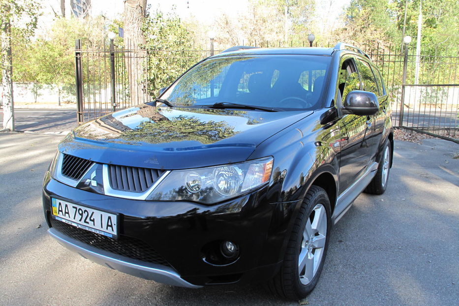 Продам Mitsubishi Outlander XL AWD 2008 года в Киеве