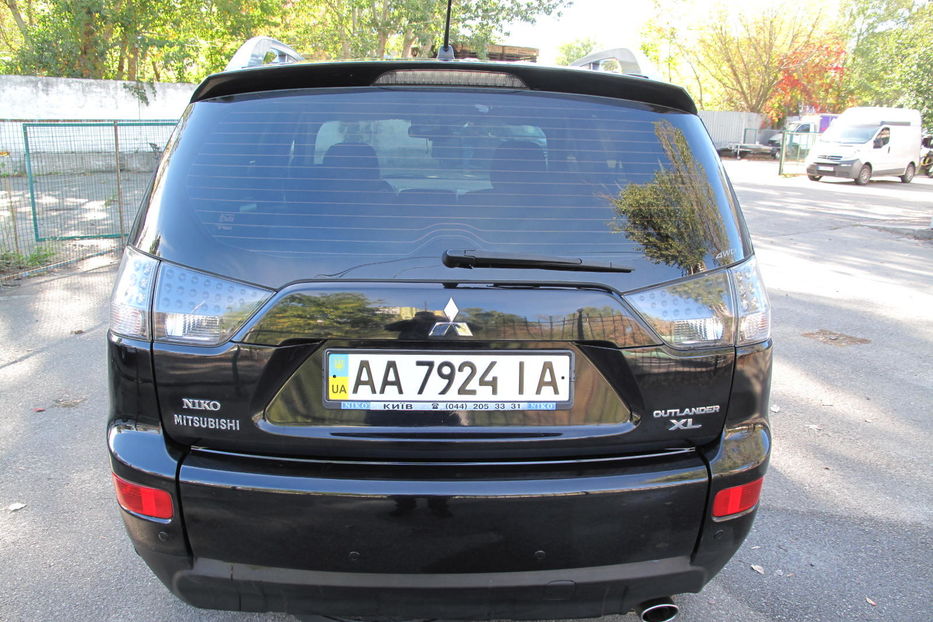 Продам Mitsubishi Outlander XL AWD 2008 года в Киеве