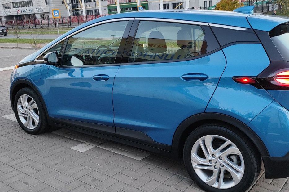 Продам Chevrolet Bolt LT+ 2021 года в Киеве