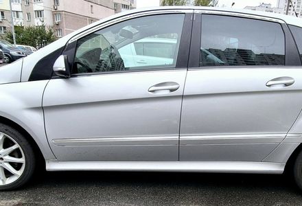 Продам Mercedes-Benz B 200 2008 года в Киеве