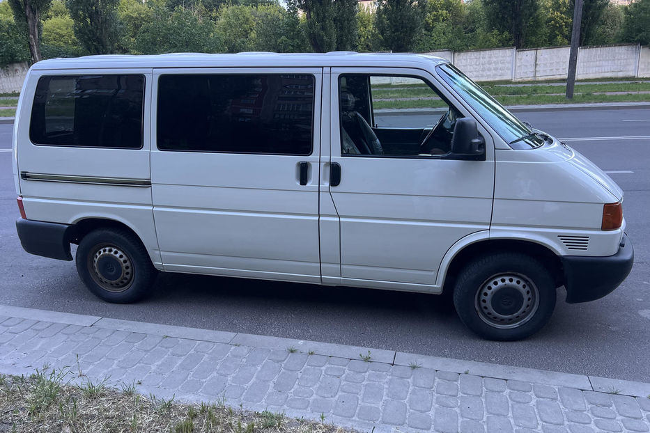 Продам Volkswagen T4 (Transporter) пасс. 2001 года в Ровно