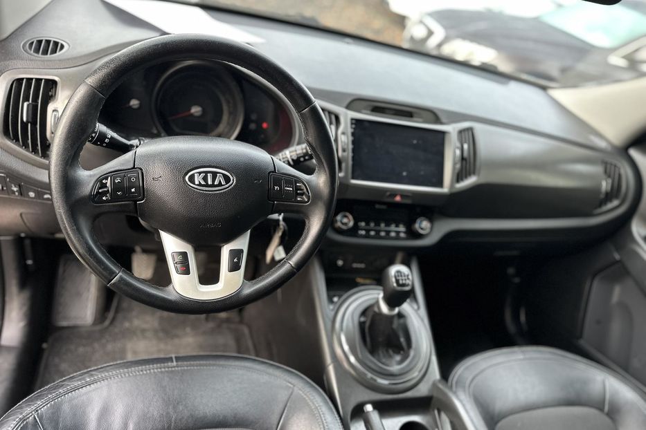 Продам Kia Sportage 2011 года в Луцке