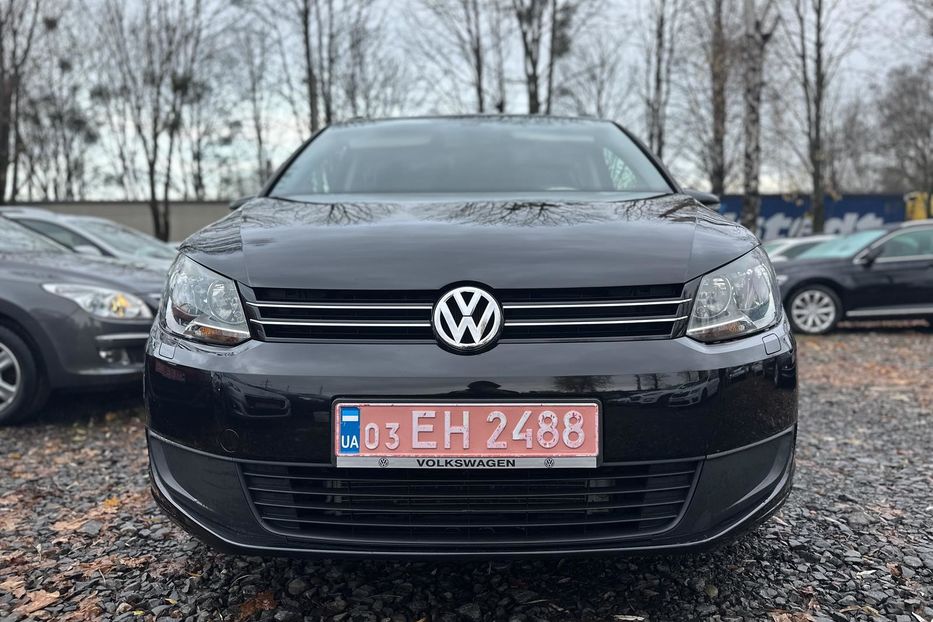 Продам Volkswagen Touran 2011 года в Луцке