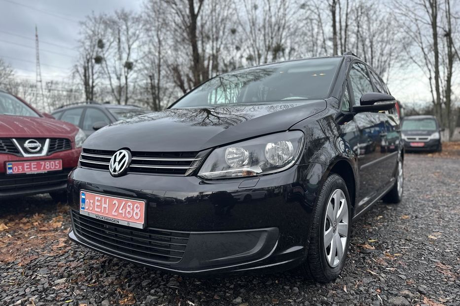 Продам Volkswagen Touran 2011 года в Луцке