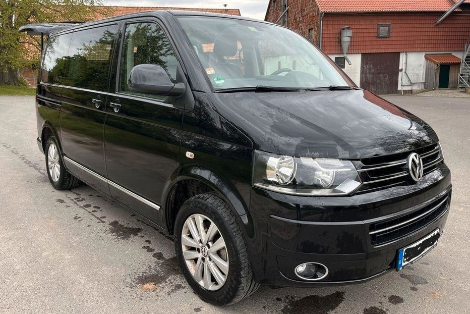 Продам Volkswagen T5 (Transporter) пасс. 2011 года в Львове