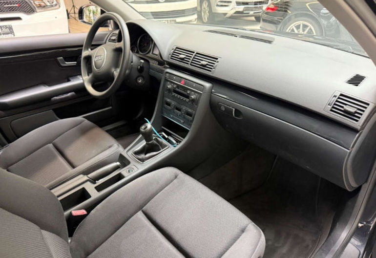 Продам Audi A4 2004 года в Киеве