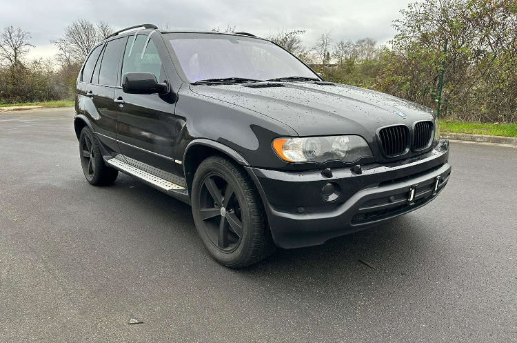 Продам BMW X5 Е53 2003 года в Днепре