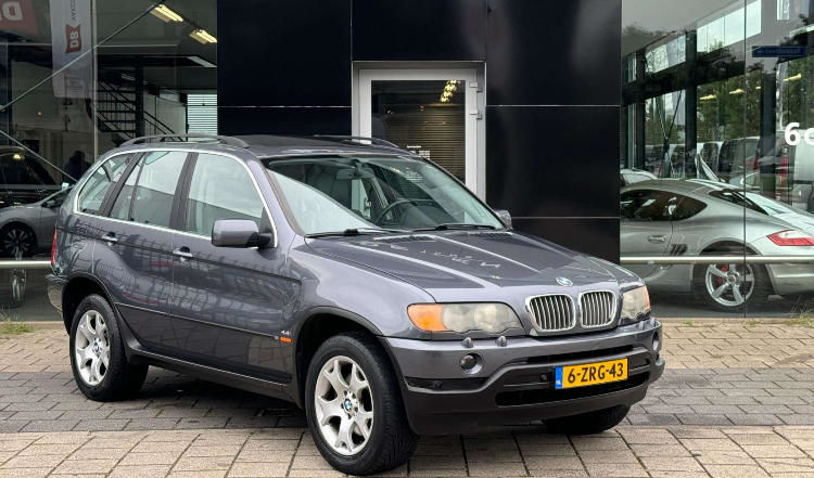 Продам BMW X5 Е53 2003 года в Харькове