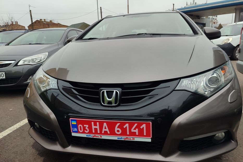 Продам Honda Civic 2014 года в Луцке