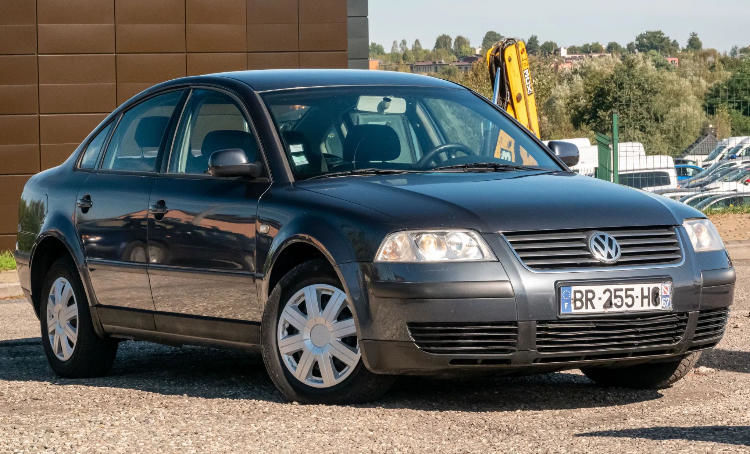 Продам Volkswagen Passat B5 2001 года в Киеве