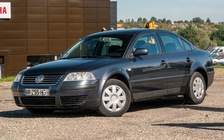 Продам Volkswagen Passat B5 2001 года в Киеве