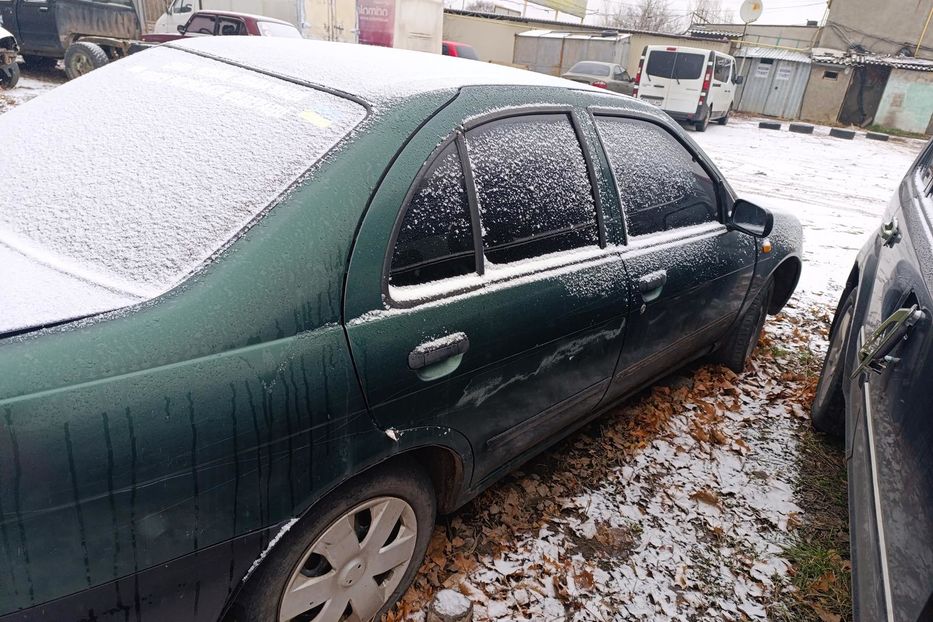 Продам Nissan Almera 1996 года в Харькове