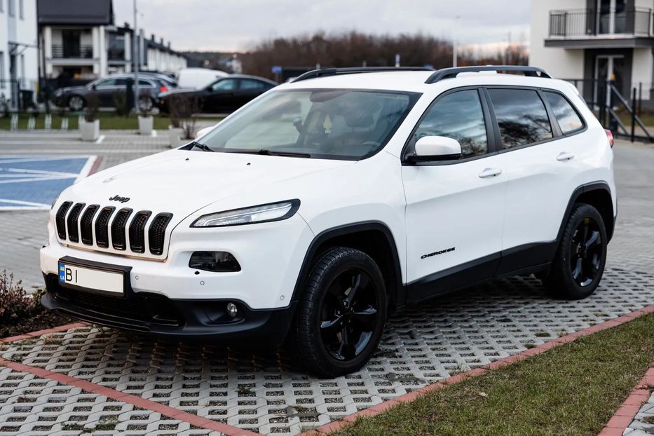 Продам Jeep Cherokee 2015 года в Львове