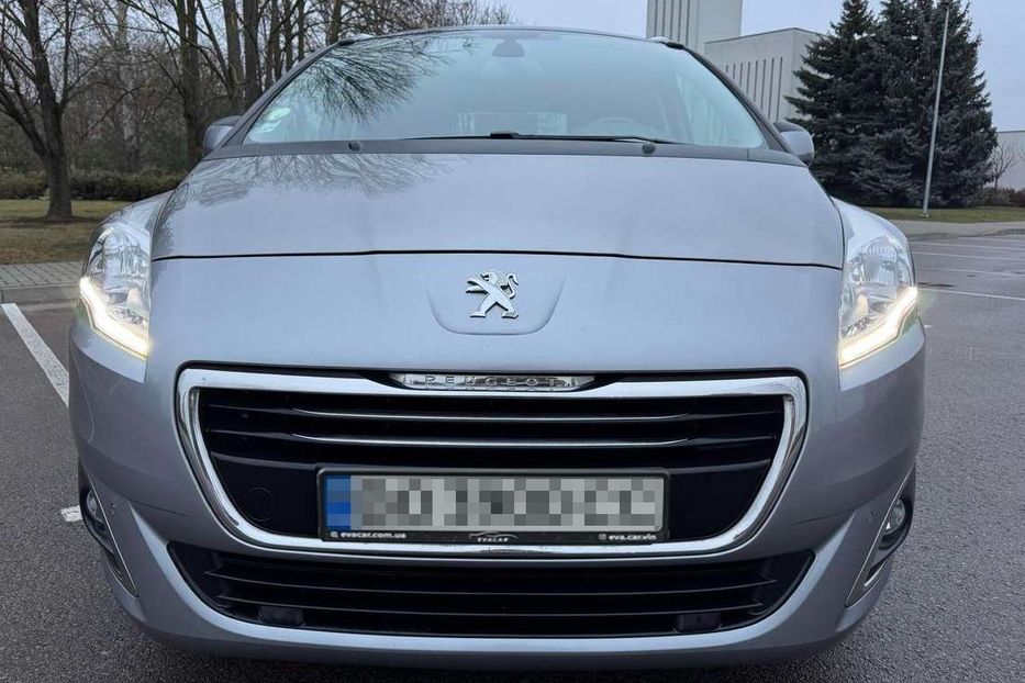 Продам Peugeot 5008 2016 года в Житомире