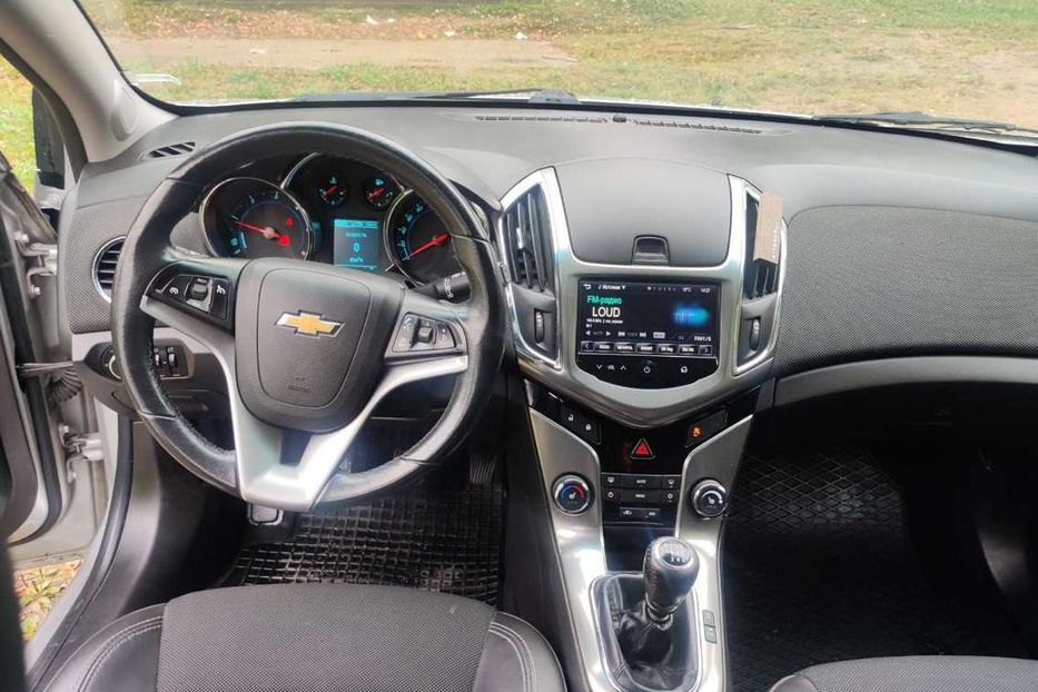 Продам Chevrolet Cruze 2014 года в Киеве