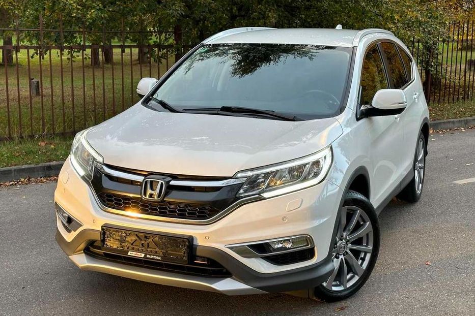 Продам Honda CR-V 2015 года в Киеве