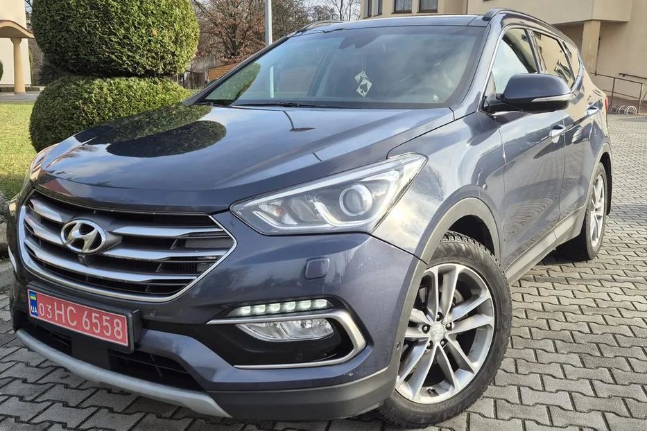 Продам Hyundai Santa FE 2017 года в Львове