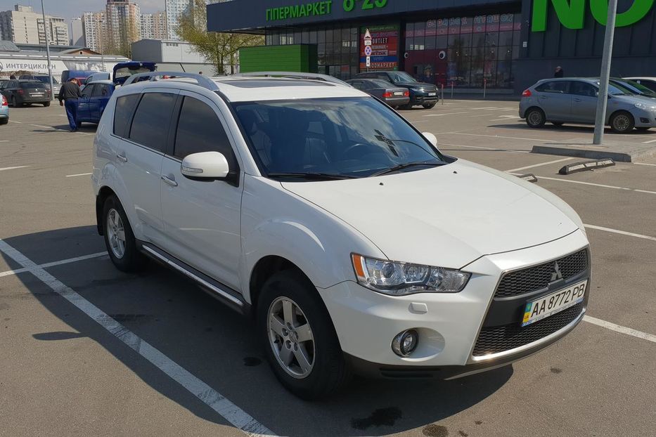 Продам Mitsubishi Outlander XL Рестайлінг 2010 года в Киеве