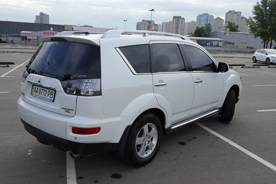 Продам Mitsubishi Outlander XL Рестайлінг 2010 года в Киеве