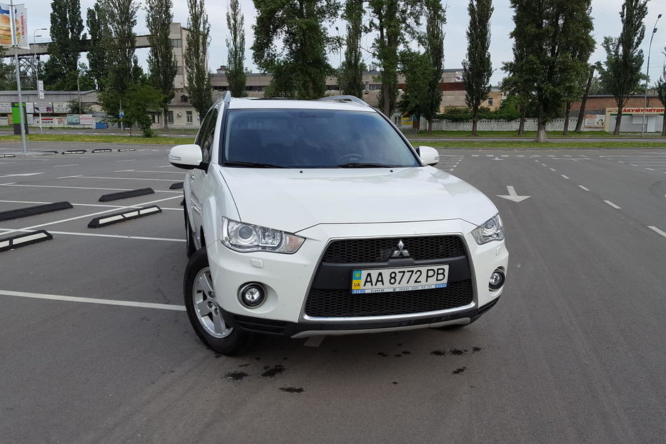 Продам Mitsubishi Outlander XL Рестайлінг 2010 года в Киеве