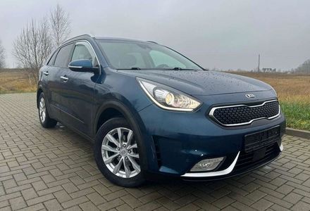 Продам Kia Niro 2016 года в Виннице