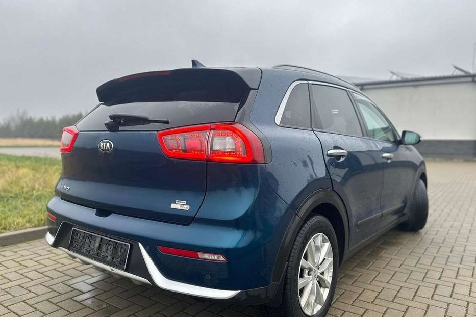 Продам Kia Niro 2016 года в Виннице