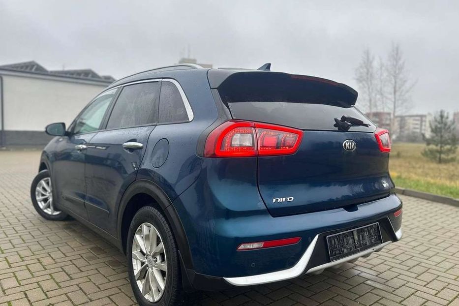 Продам Kia Niro 2016 года в Виннице