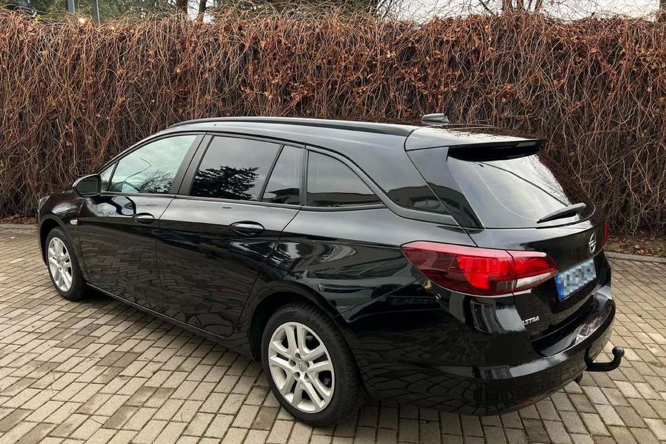 Продам Opel Astra K 2018 года в Житомире