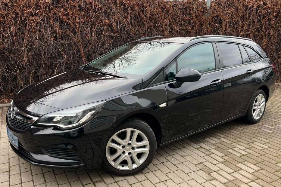 Продам Opel Astra K 2018 года в Житомире