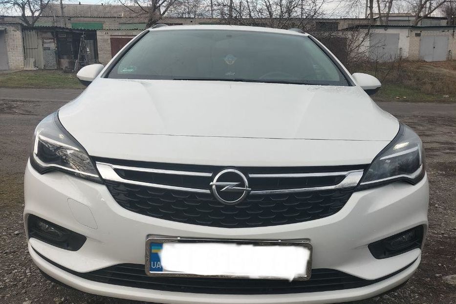 Продам Opel Astra K 2018 года в Днепре