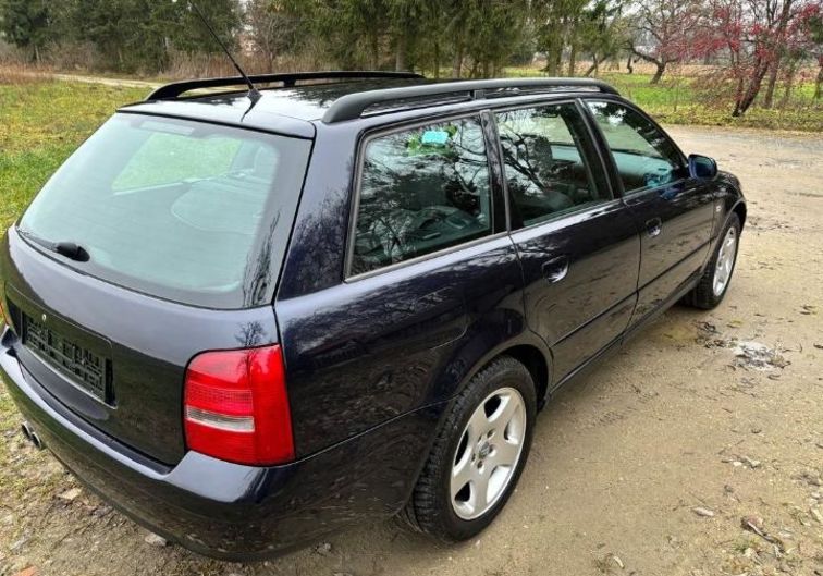 Продам Audi A4 1999 года в Харькове