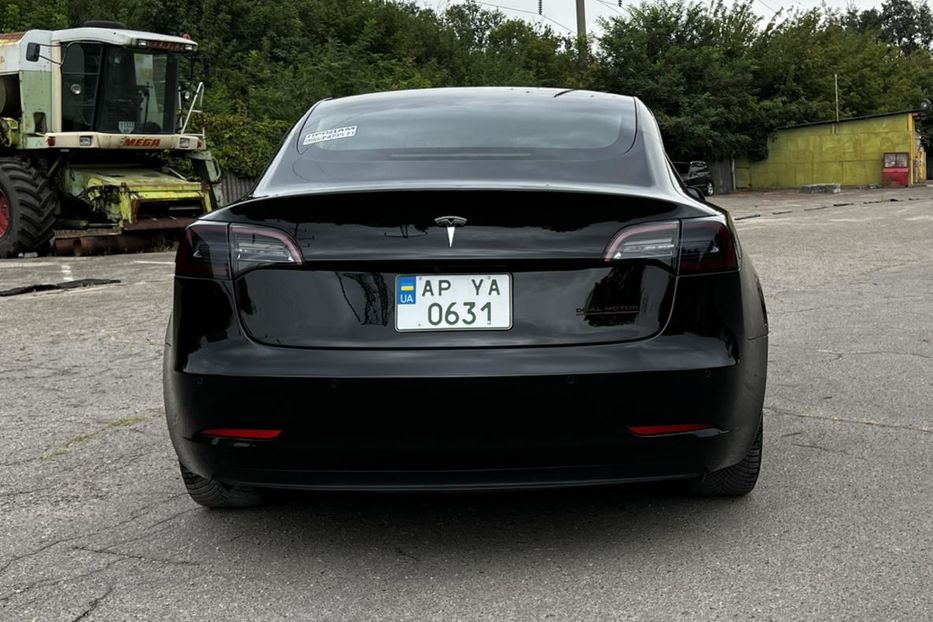 Продам Tesla Model 3 Perfomance 2019 года в Запорожье