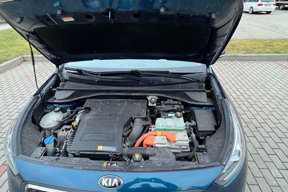 Продам Kia Niro 1.6 GDI DCT (141 к.с.) Hybrid  2019 года в Львове