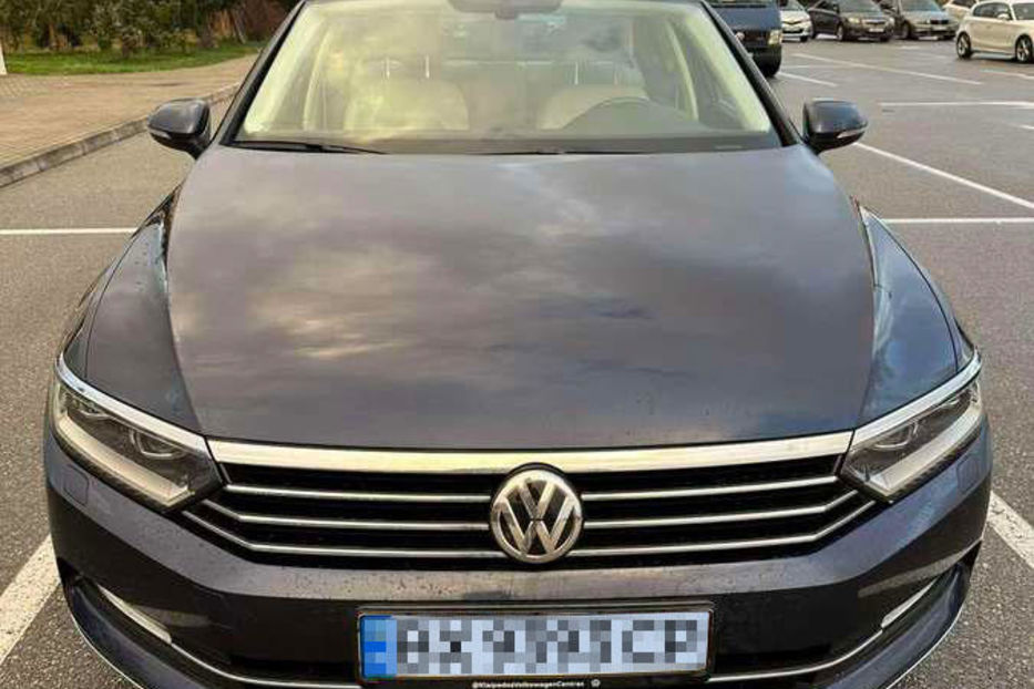 Продам Volkswagen Passat B8 2.0TDI DSG (150 к.с.) 2017 года в Ивано-Франковске