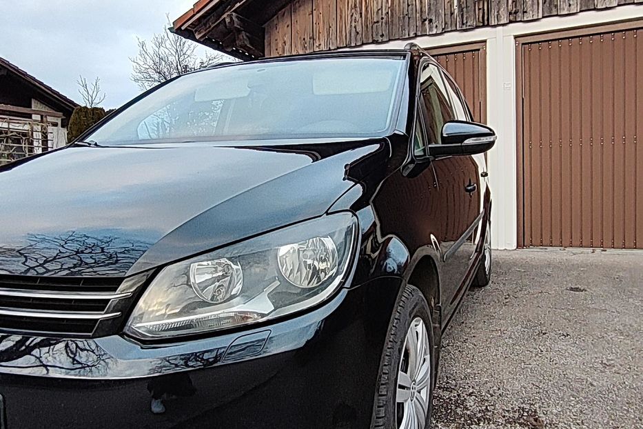 Продам Volkswagen Touran 2012 года в Киеве