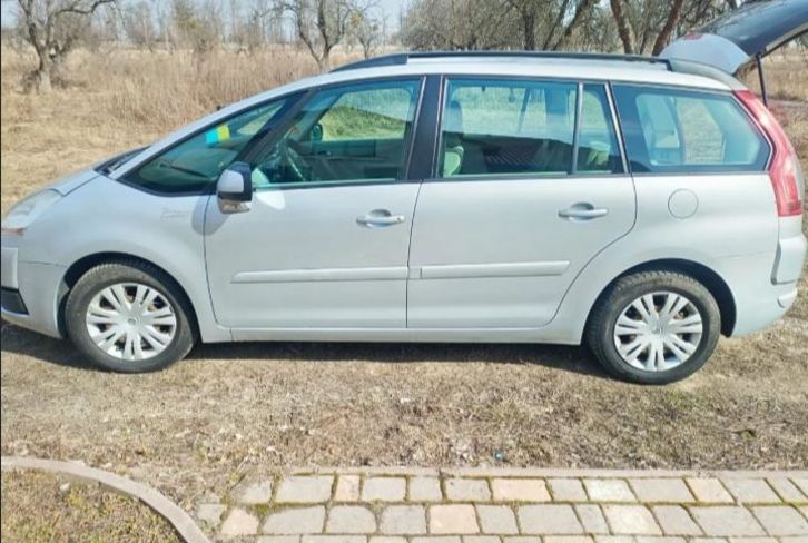 Продам Citroen Grand C4 Picasso 7 мест 2008 года в Харькове