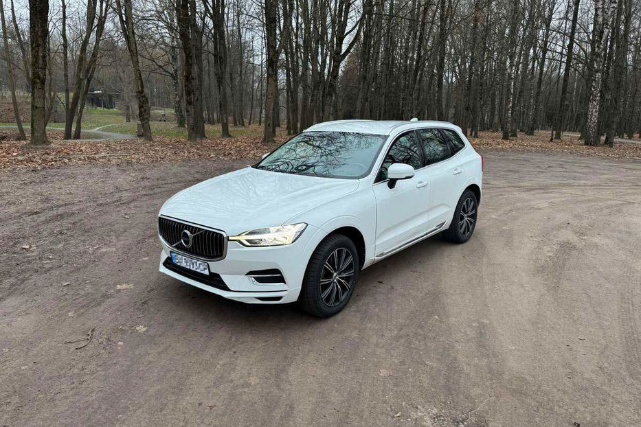 Продам Volvo XC60 2.0 АT (190 к.с.) AWD 2018 года в Ровно