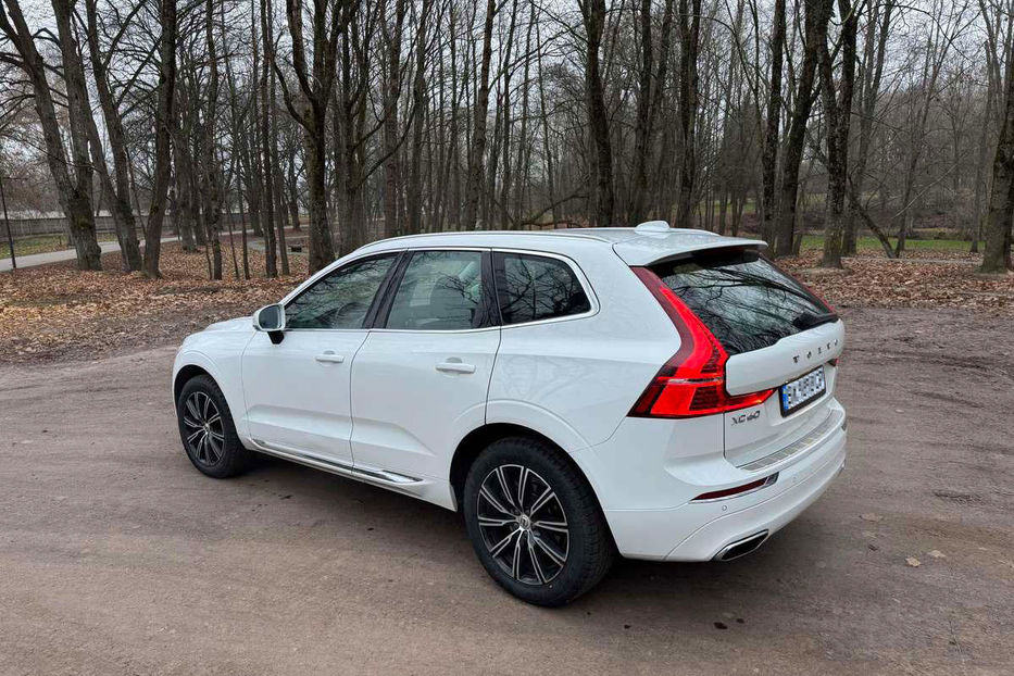 Продам Volvo XC60 2.0 АT (190 к.с.) AWD 2018 года в Ровно