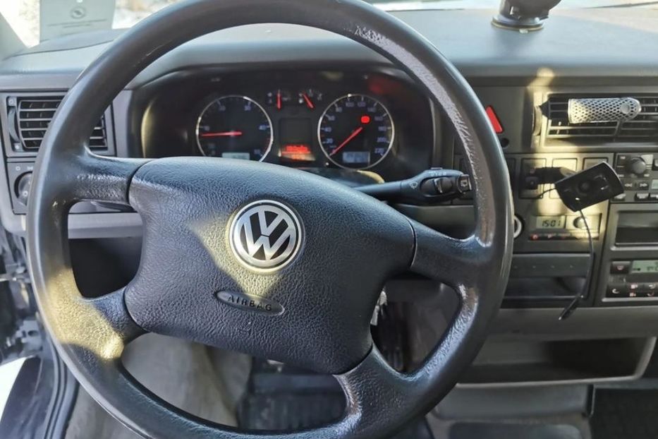 Продам Volkswagen T4 (Transporter) пасс. 2003 года в Харькове