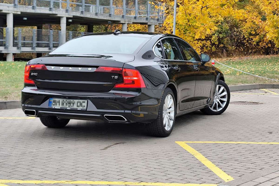 Продам Volvo S90 2.0 AT 2018 года в Ивано-Франковске