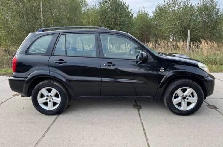 Продам Toyota Rav 4 2005 года в Киеве