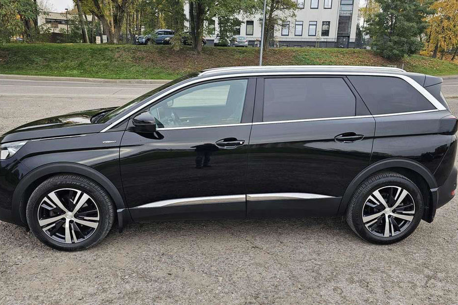 Продам Peugeot 5008 1.6 AT 2017 года в Ровно