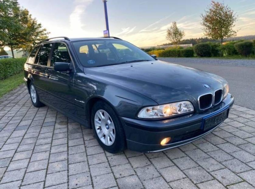 Продам BMW 320 2001 года в Запорожье