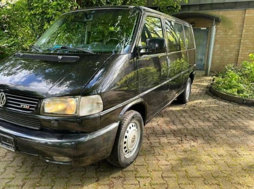 Продам Volkswagen T4 (Transporter) пасс. 2003 года в Харькове