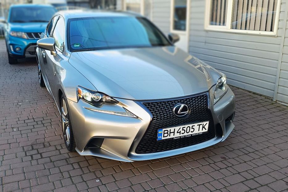 Продам Lexus IS 200 F-sport 2015 года в Одессе