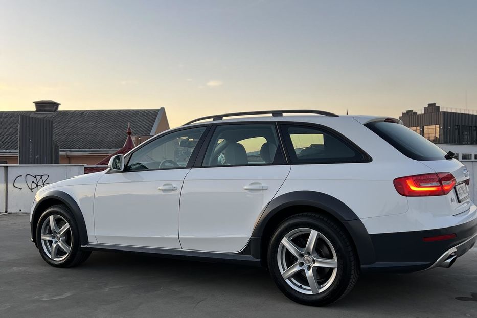 Продам Audi A4 Allroad 2.0 tfsi 2012 года в г. Мукачево, Закарпатская область