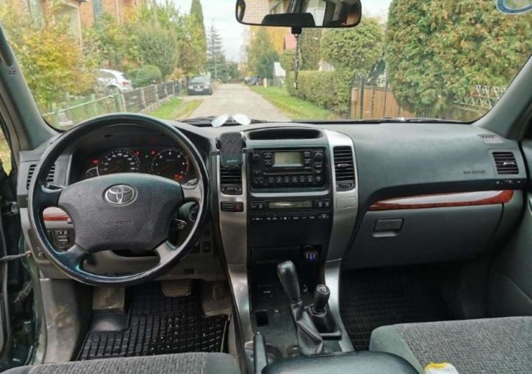 Продам Toyota Land Cruiser Prado 2005 года в Харькове