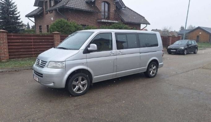 Продам Volkswagen T5 (Transporter) пасс. 2009 года в Днепре