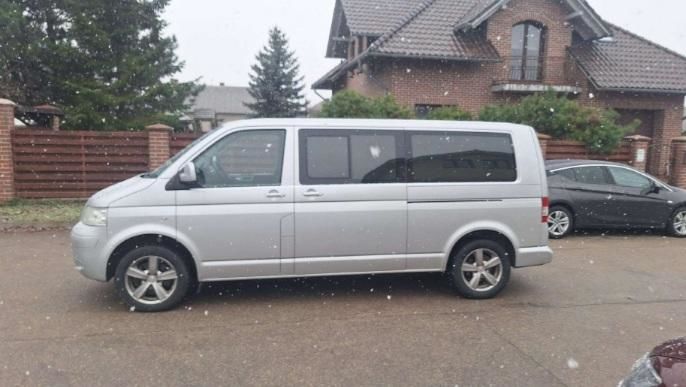 Продам Volkswagen T5 (Transporter) пасс. 2009 года в Днепре