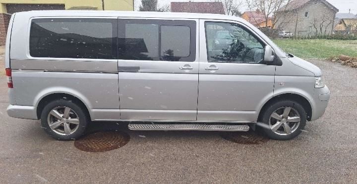 Продам Volkswagen T5 (Transporter) пасс. 2009 года в Днепре